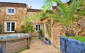 Maison de Village